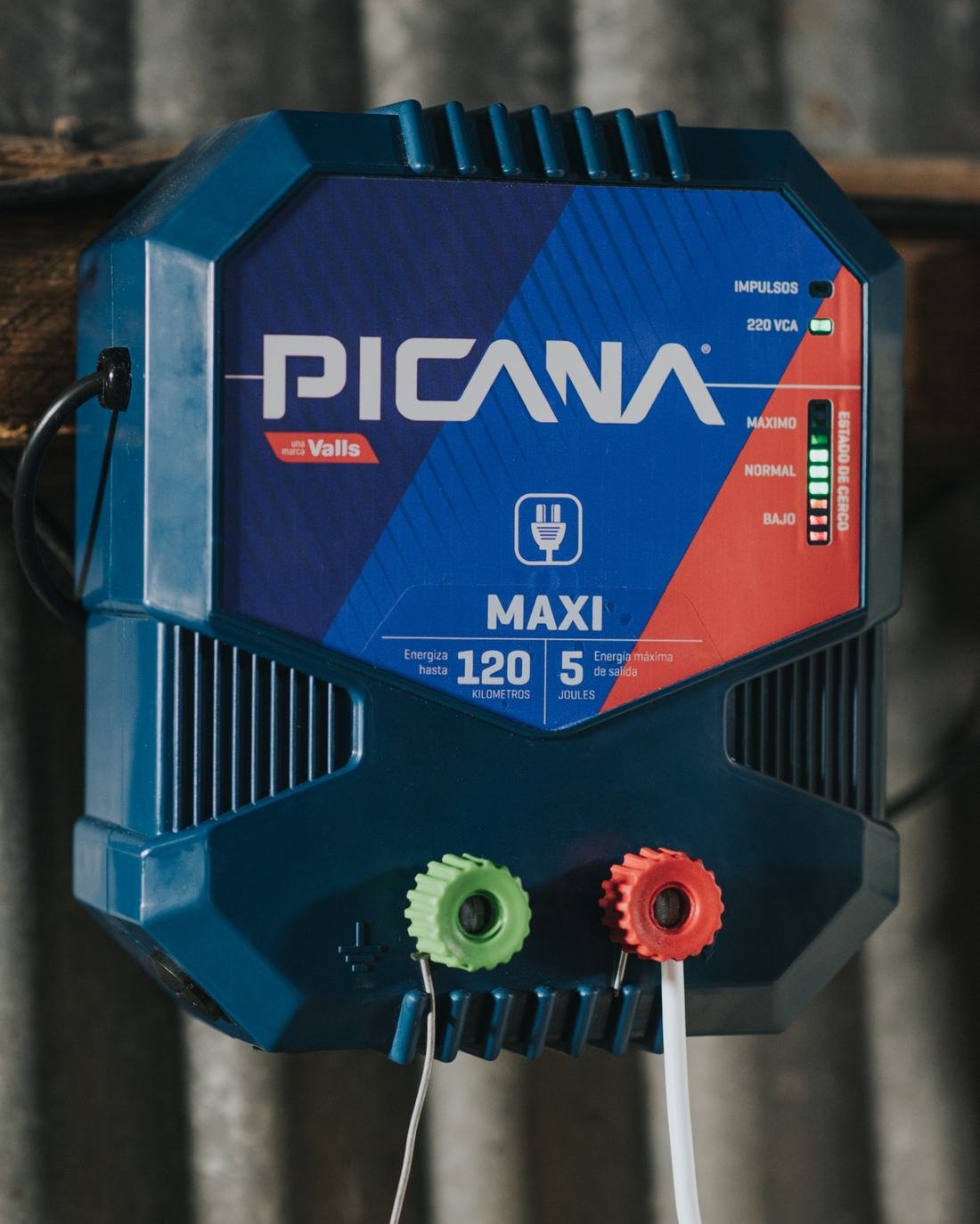 Electrificador PICANA Maxi de 220 V con indicador de estado de cerco